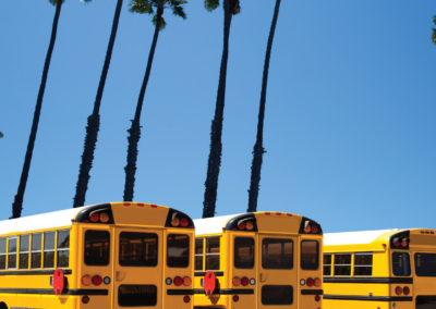 Žluté školní autobusy v USA